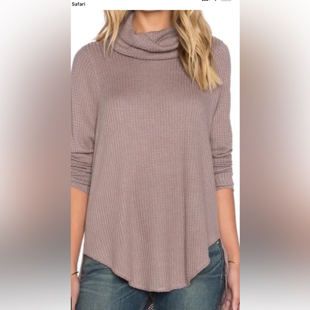 We The Free Size large sweater